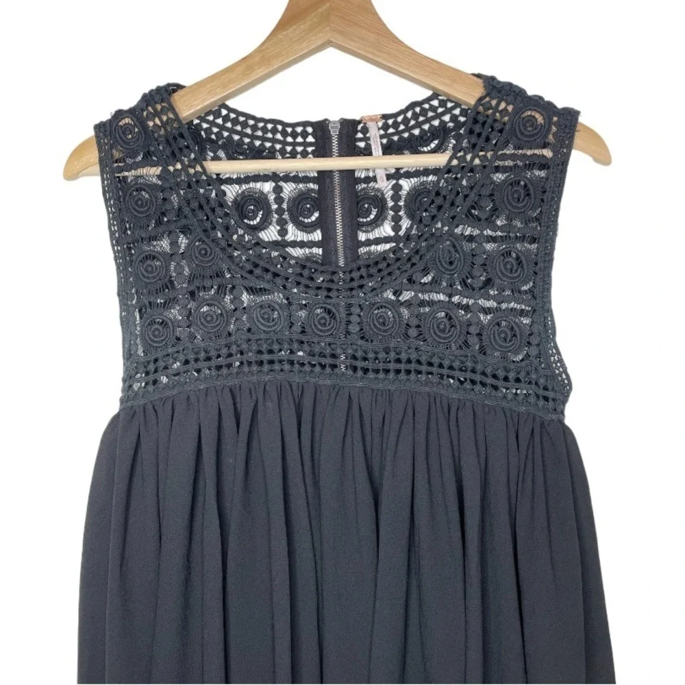 FREE PEOPLE Boho Crochet Lace Babydoll Dress size XS
